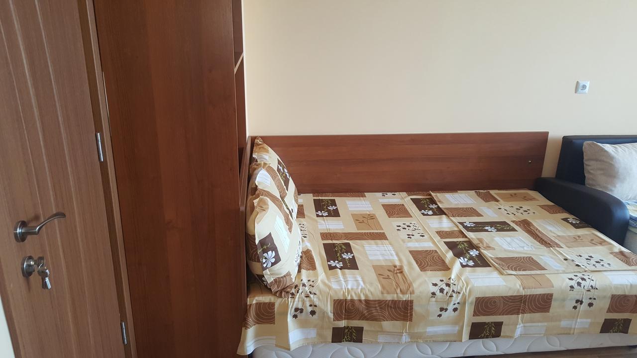 Apart Hotel Iglika Pomorie Bagian luar foto