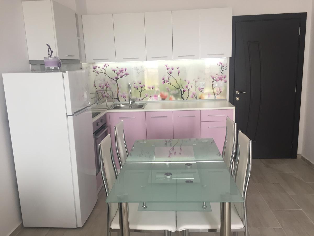 Apart Hotel Iglika Pomorie Bagian luar foto