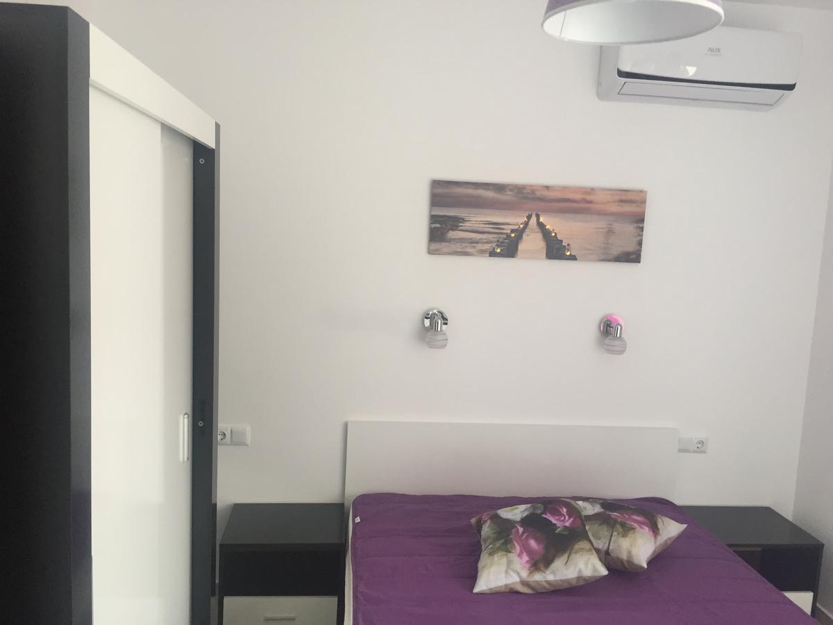 Apart Hotel Iglika Pomorie Bagian luar foto