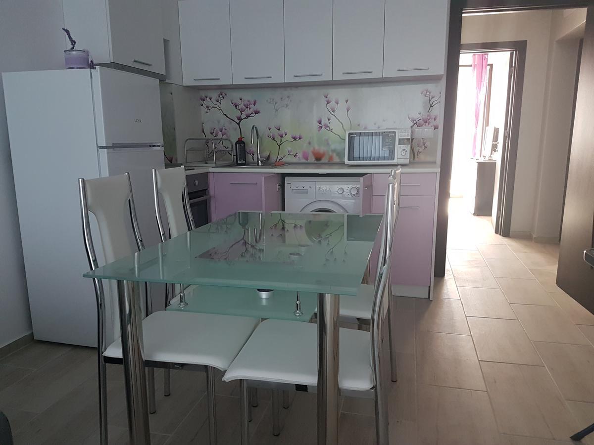 Apart Hotel Iglika Pomorie Bagian luar foto